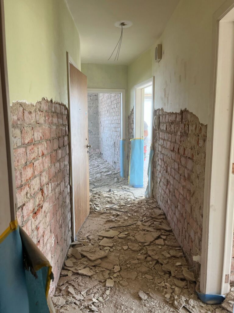 0b8f5ae9 fdf5 46c2 bb4e 7d03962b6f63