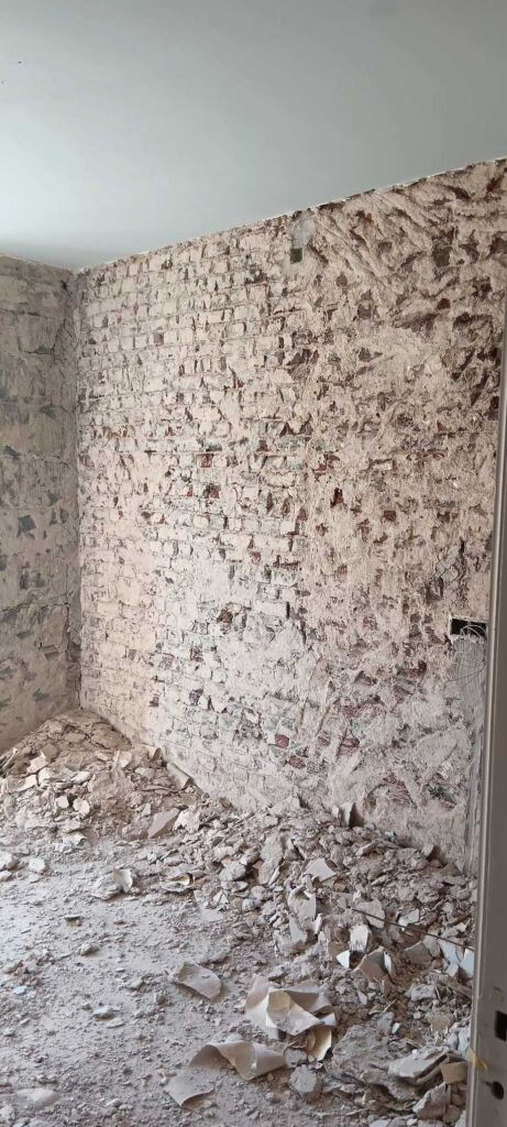 1c937d7d 4a27 4078 a34e 1eaa4f7d6363